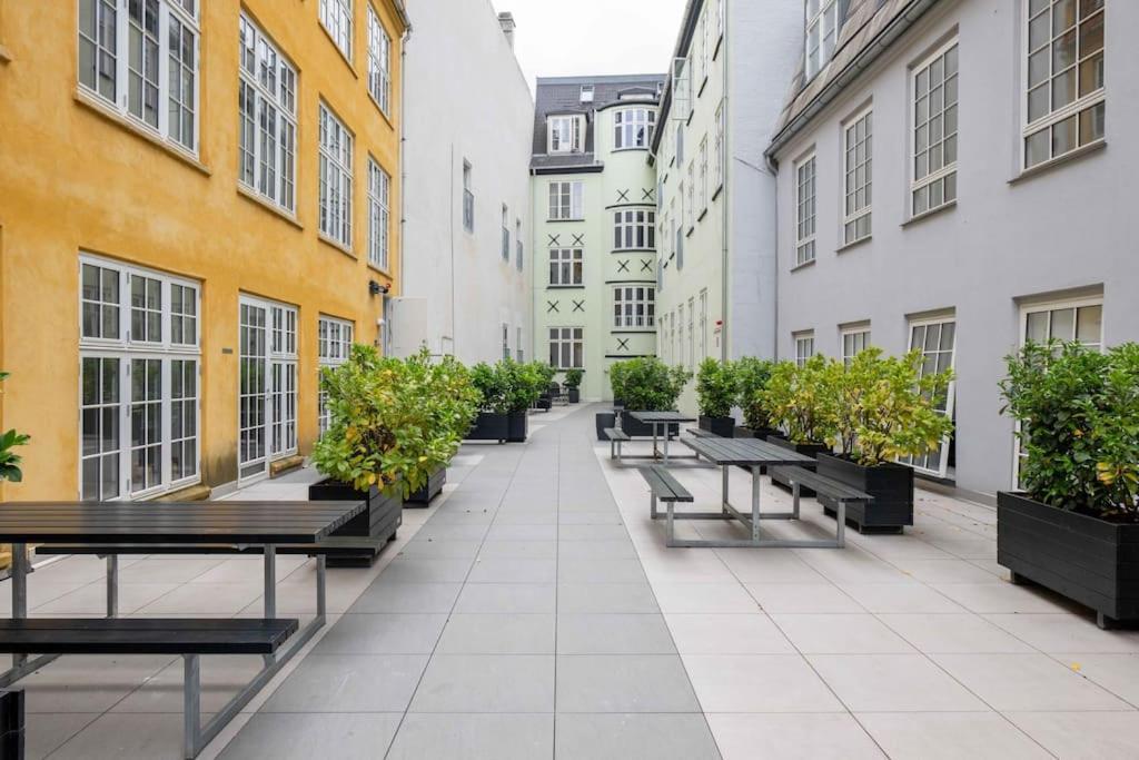 Spacious Double-flat For 10 In Cph Center Leilighet