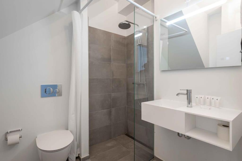 Leilighet Spacious Double-flat For 10 In Cph Center