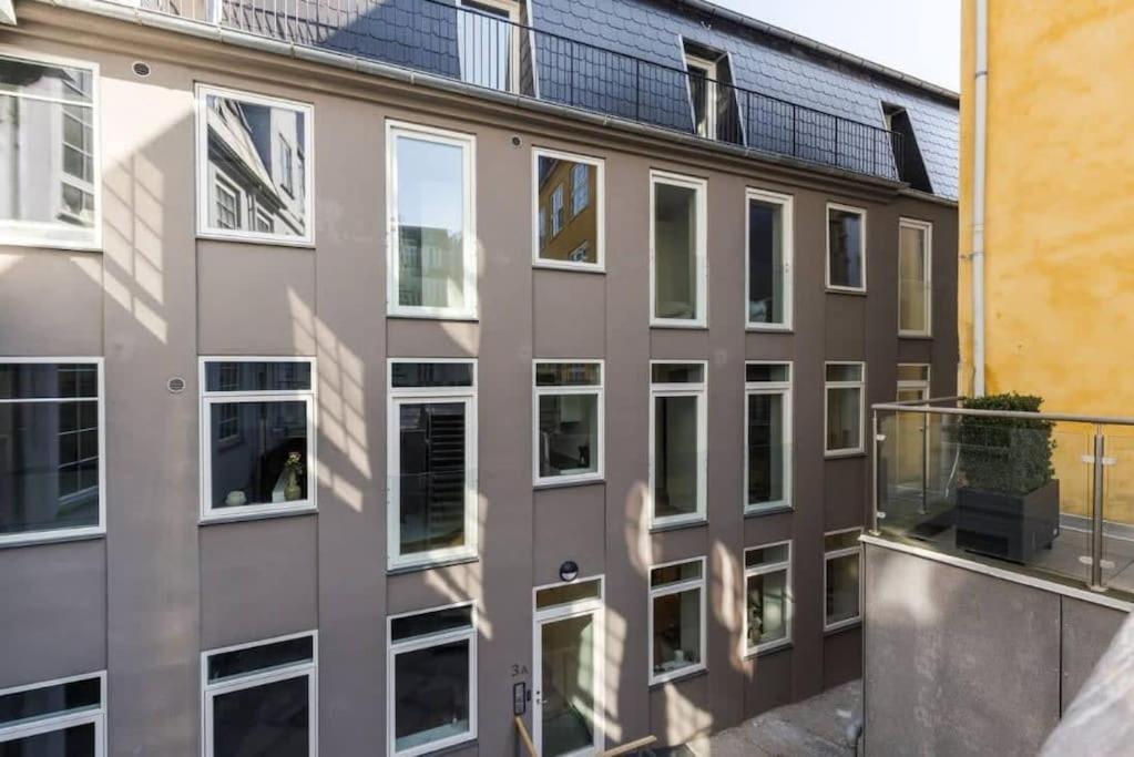 Leilighet Spacious Double-flat For 10 In Cph Center *